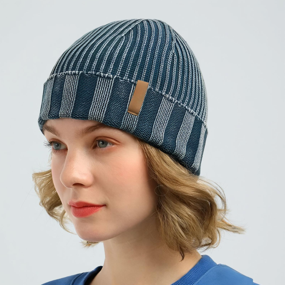 Women's Knitted Beanie Hat Vintage Style Winter Accessory 3