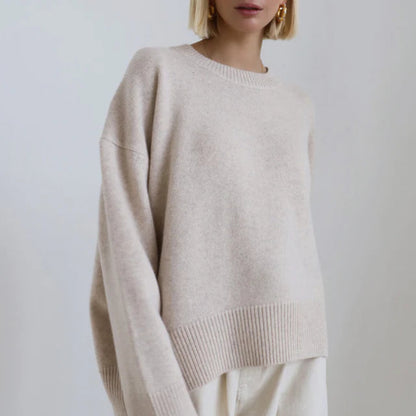Women's Oversized Crew Neck Long Sleeve Knitted Sweater - Pullover
