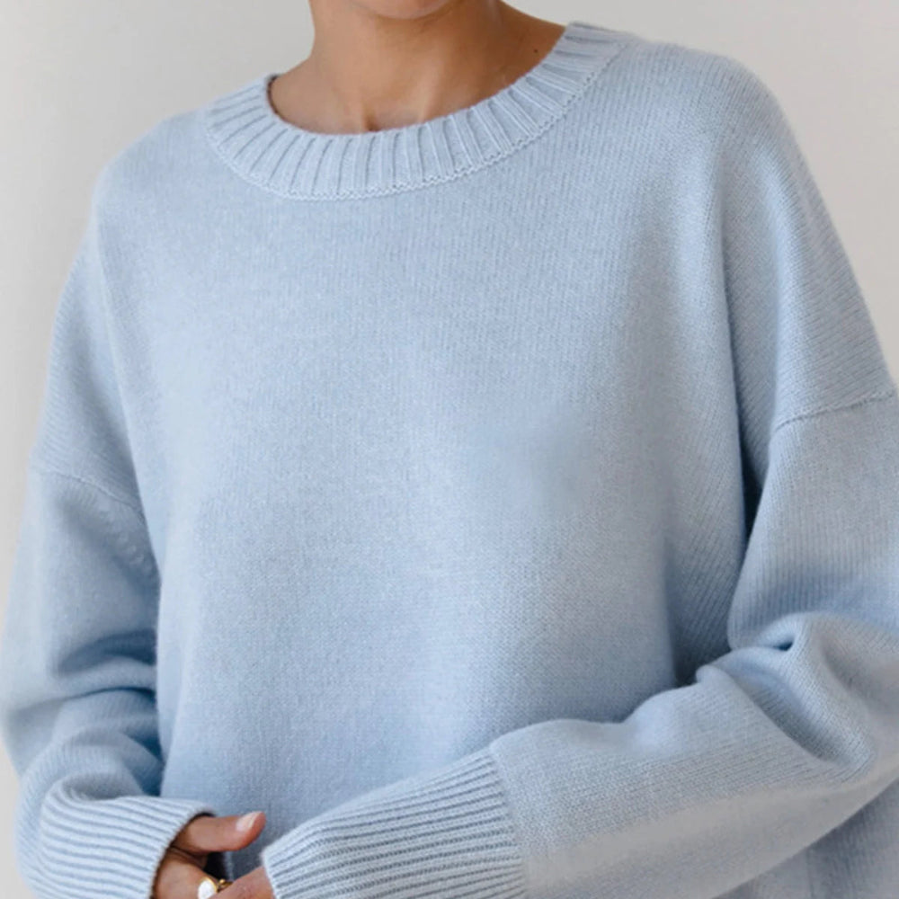Women's Oversized Crew Neck Long Sleeve Knitted Sweater - Pullover