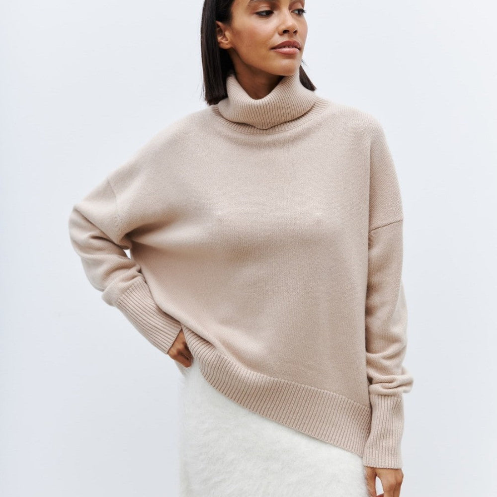 Women_s_Oversized_Turtleneck_Sweater_Cozy_White_Merino_Blend_8