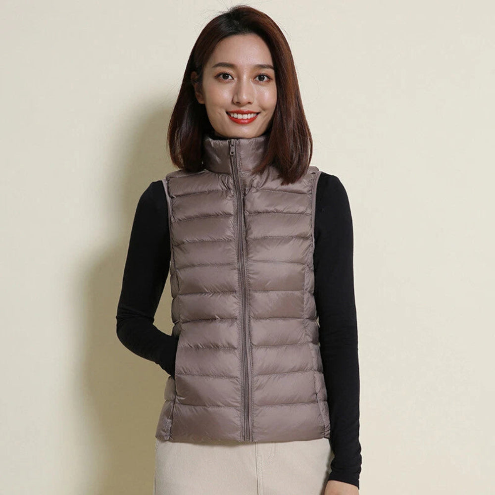 Women's Waterproof Lightweight Vest Stylish Packable Design 9