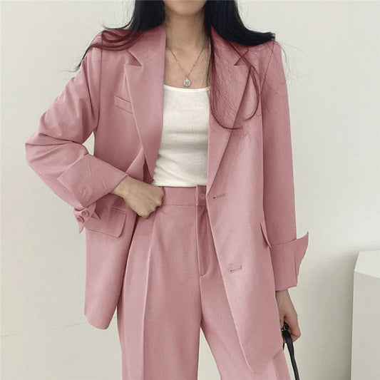 Eleganter Blazer und gerade geschnittene Hose für Damen - Image 1